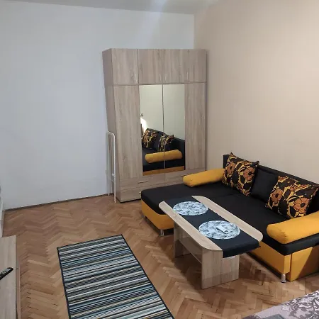 Convenient New Near Metro Station By Flat Mаnager Apartamento *